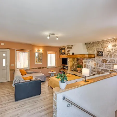 게스트하우스 Tommy 로비니